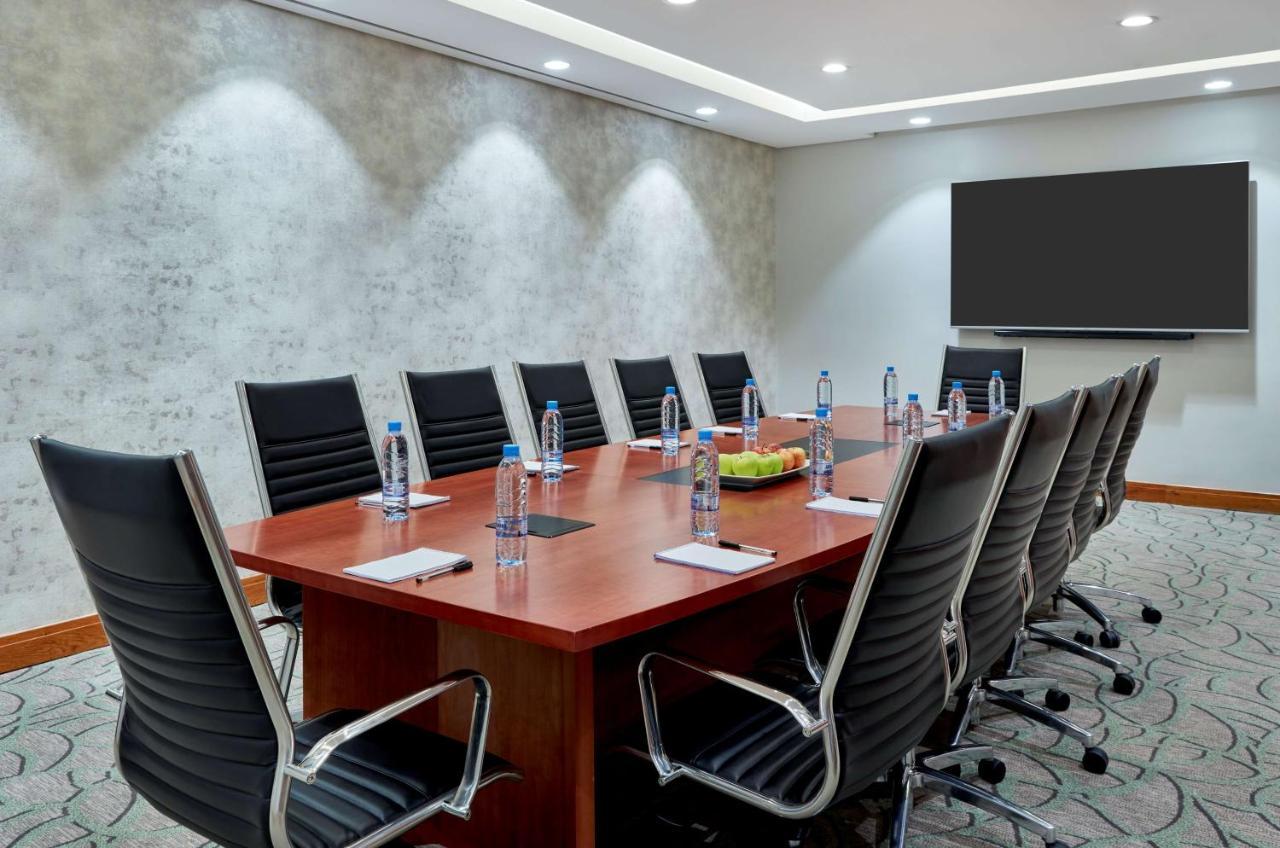 Hilton Garden Inn Society Business Park Lusaka Exterior photo